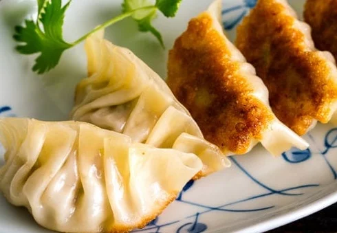 Crispy Pan Fried Beef and Cheese Dumplings Recipe